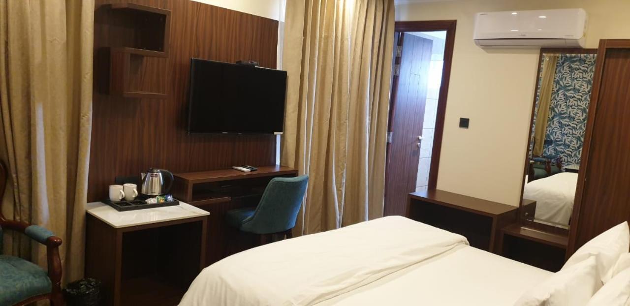 Hotel Pong View Νταραμσάλα Εξωτερικό φωτογραφία
